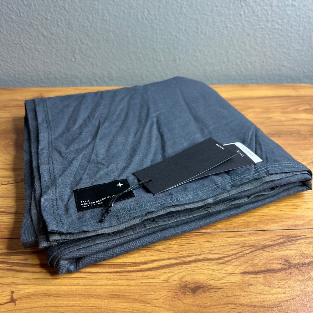 Tavik Modern Beach Culture Viscose Beach Blanket Throw Sarong Lightweight NWT